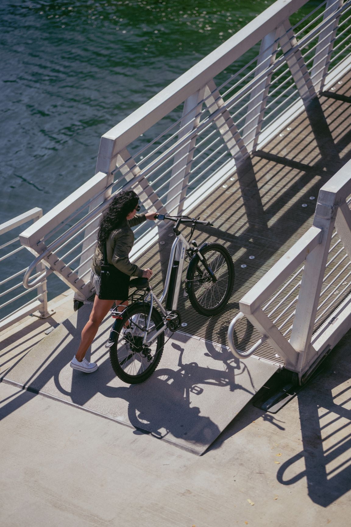 Hurley HE-13-SV-23 J-Bay E-All Road Single Speed Electric Bike, Silver Electric Bikes